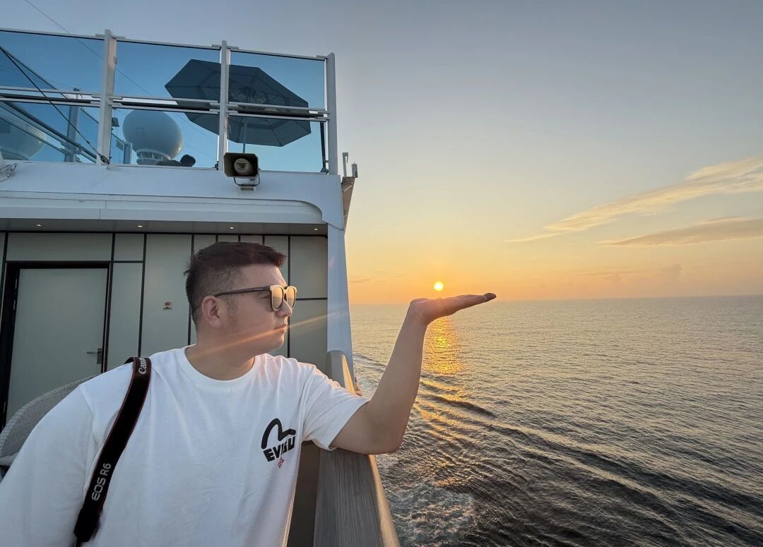 aba24f0ffa822b806b4d7786aea4d243.jpg 2025樂林金牌客戶豪華郵輪之旅榮耀返航