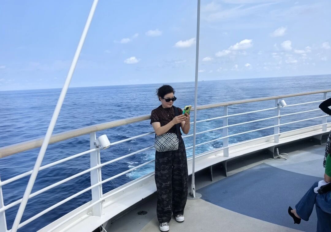 974ff2c176db60ff72f3b3f2256d78a1.jpg 2025樂林金牌客戶豪華郵輪之旅榮耀返航